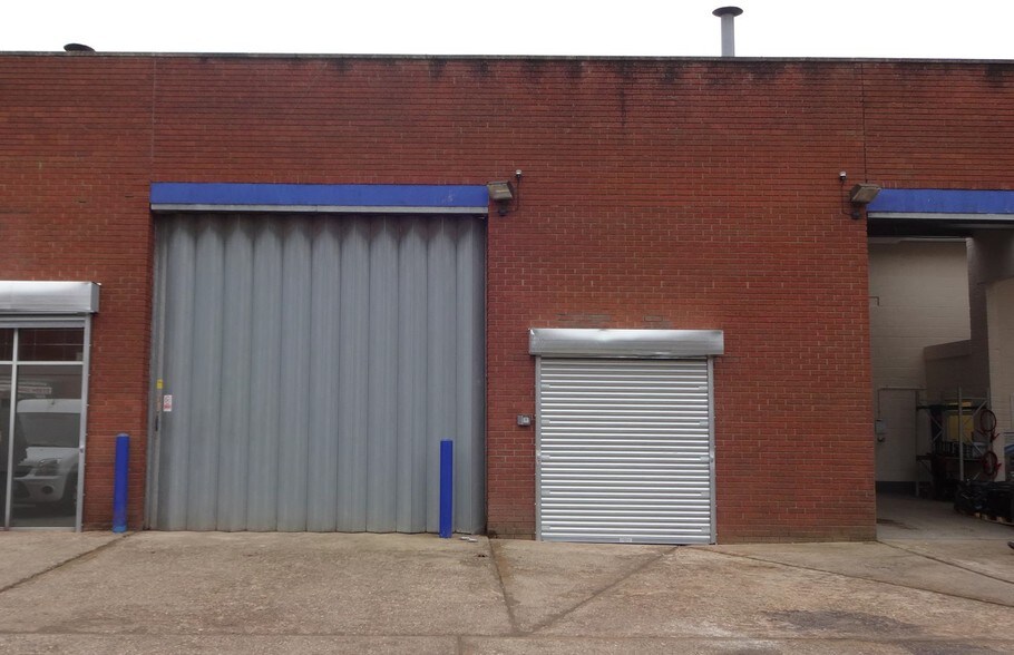 1-3 Monk Pond St, Northampton for lease - Building Photo - Image 3 of 3