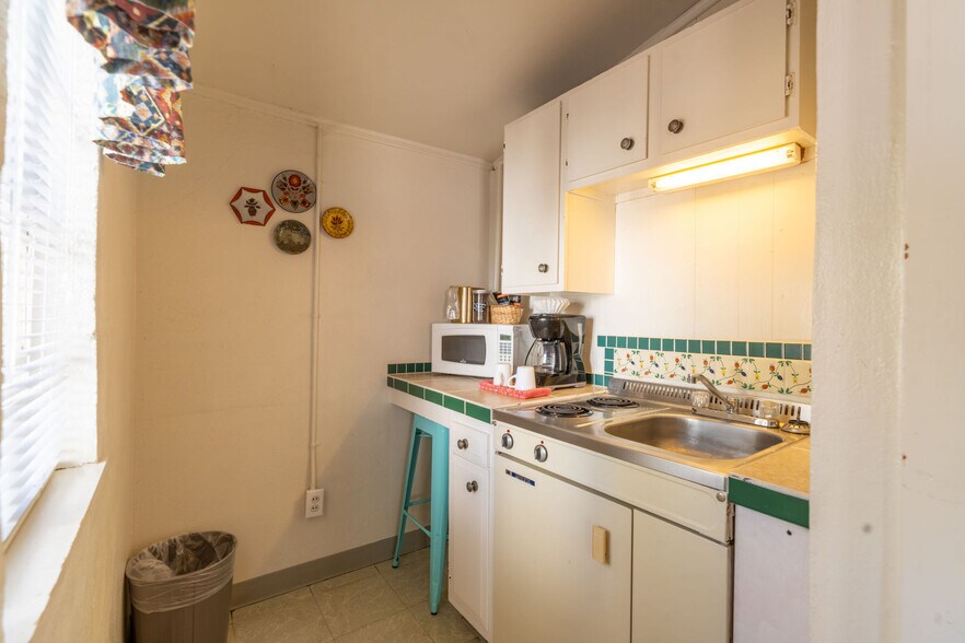 2310 W Highway 90, Alpine, TX à vendre - Photo du bâtiment - Image 3 de 15