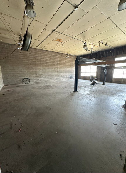 1401 N Kingshighway St, Cape Girardeau, MO for lease - Interior Photo - Image 3 of 3