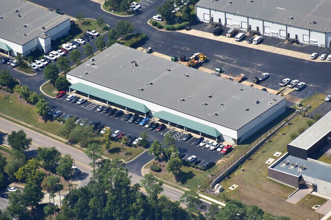 Plus de détails pour 2401 Brentwood Rd, Raleigh, NC - Local d'activités à louer