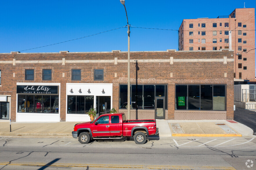 140 W Wood St, Decatur, IL à louer - Photo du bâtiment - Image 2 de 5