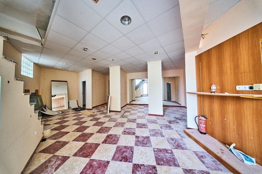 de Mora, Baza, Granada for sale - Interior Photo - Image 2 of 12