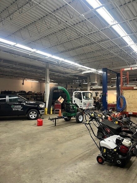 4495 Cranwood Pky, Warrensville Heights, OH for sale - Building Photo - Image 3 of 9