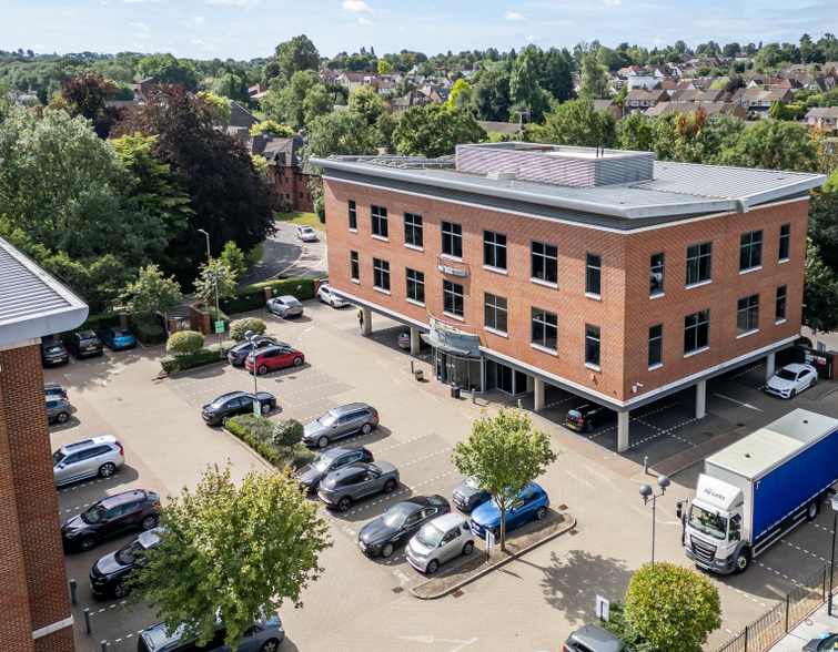 Station Rd, Harpenden for lease - Building Photo - Image 1 of 3