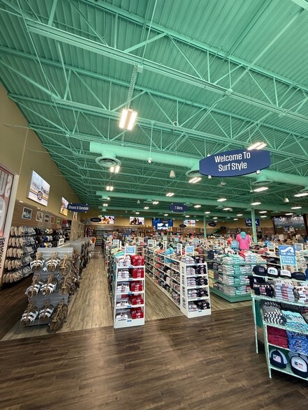 17840 San Carlos Blvd, Fort Myers, FL for lease - Building Photo - Image 3 of 5