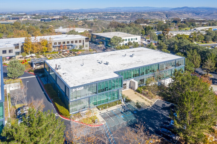 3550 John Hopkins Ct, San Diego, CA for lease - Building Photo - Image 3 of 8