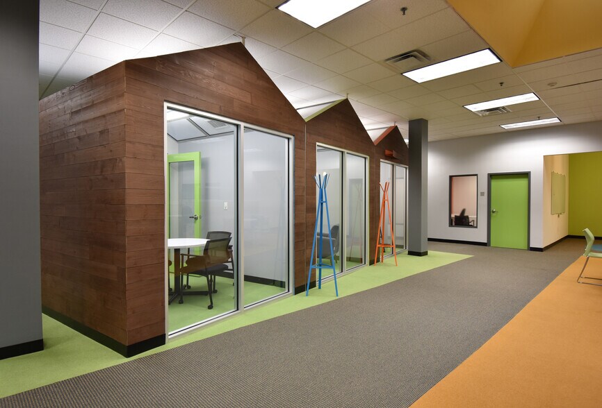 100 Tradecenter Dr, Woburn, MA à louer - Photo intérieure - Image 3 de 11