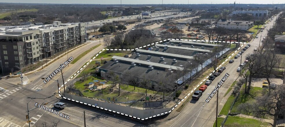 808 N Ewing St, Dallas, TX à vendre - Photo du bâtiment - Image 2 de 3