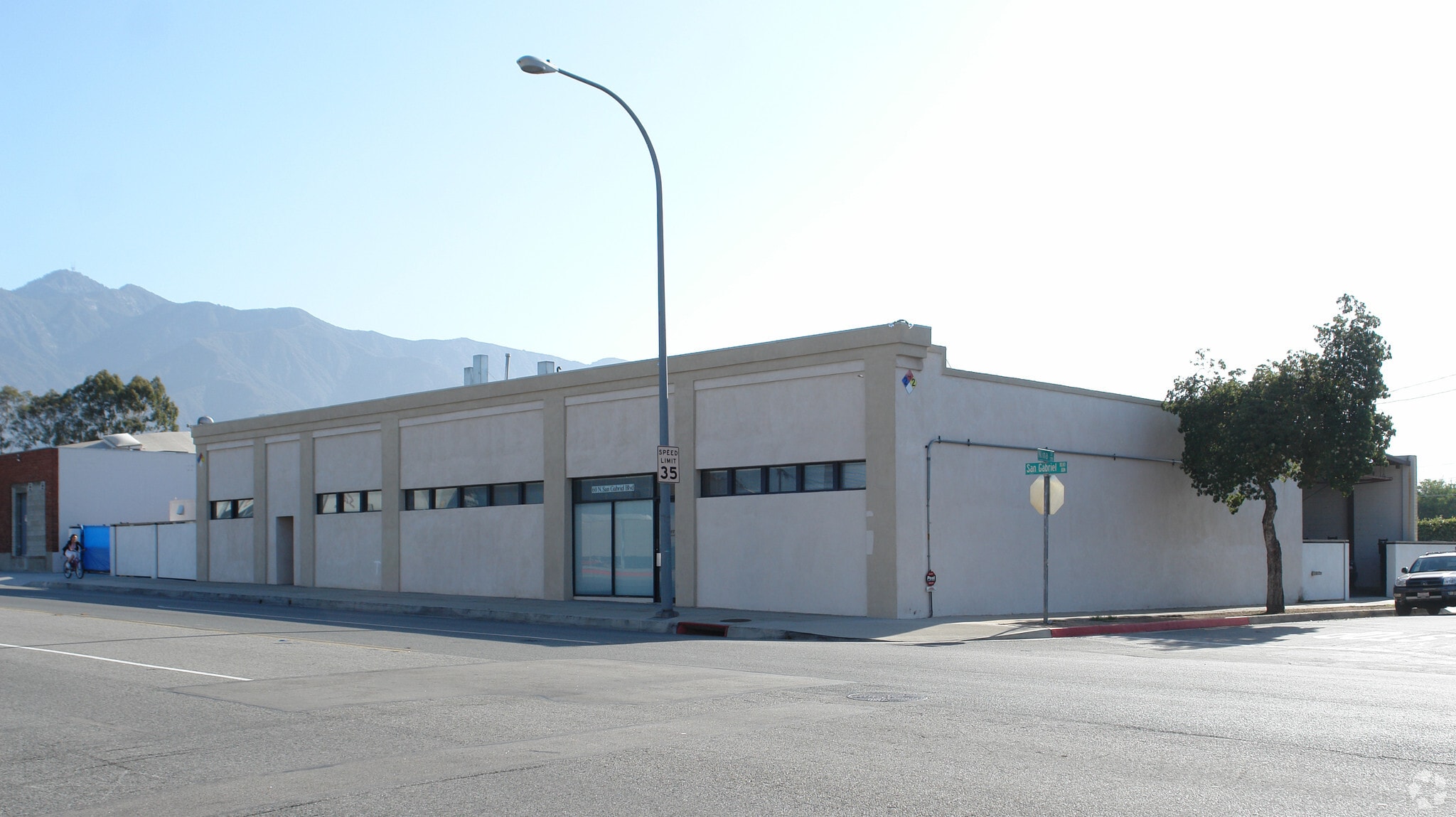 60 N San Gabriel Blvd, Pasadena, CA for sale Primary Photo- Image 1 of 6