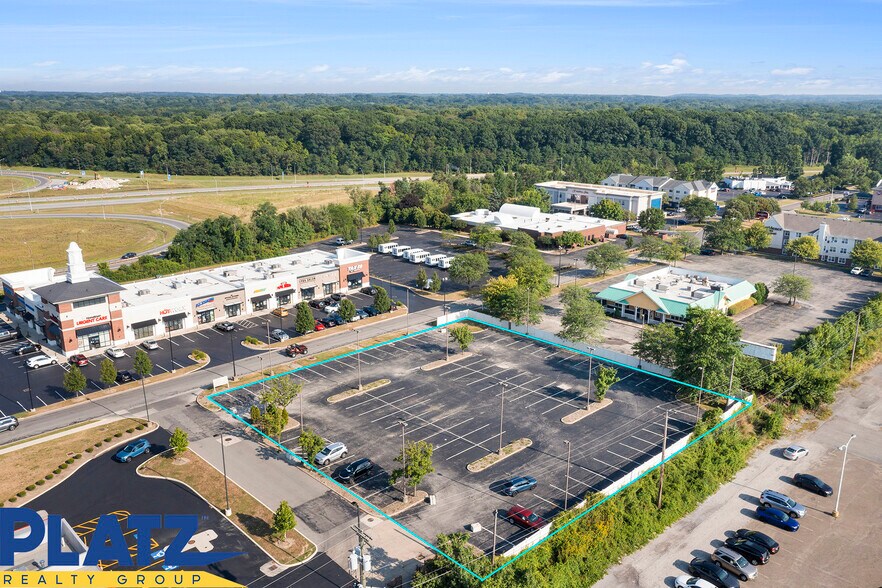 Tiffany South, Boardman, OH à vendre - Photo du bâtiment - Image 2 de 8