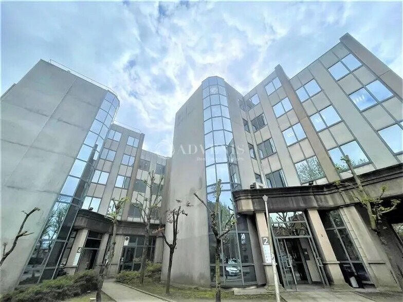 Bureau dans Neuilly-Plaisance à vendre - Photo du bâtiment - Image 1 de 6