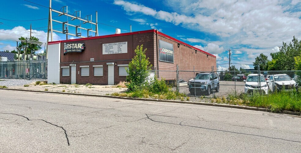 5220 1A St SW, Calgary, AB à vendre - Photo du bâtiment - Image 1 de 1