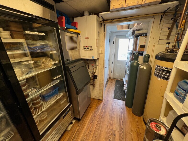9 Tenney Hill Rd, Monson, ME à vendre - Photo du bâtiment - Image 3 de 45