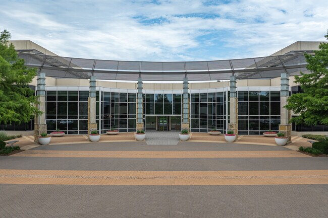 Plus de détails pour 5340 Legacy Dr, Plano, TX - Bureau à louer