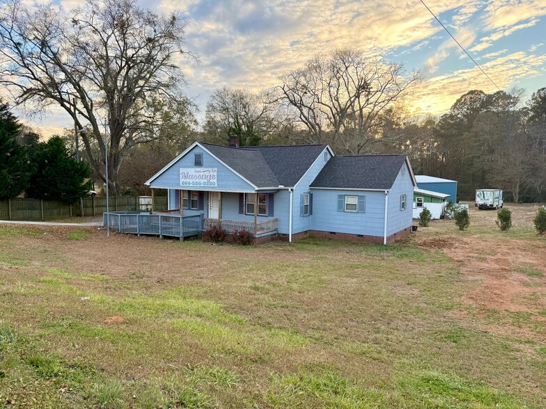 1090 Boiling Springs Rd, Spartanburg, SC for sale - Building Photo - Image 2 of 31