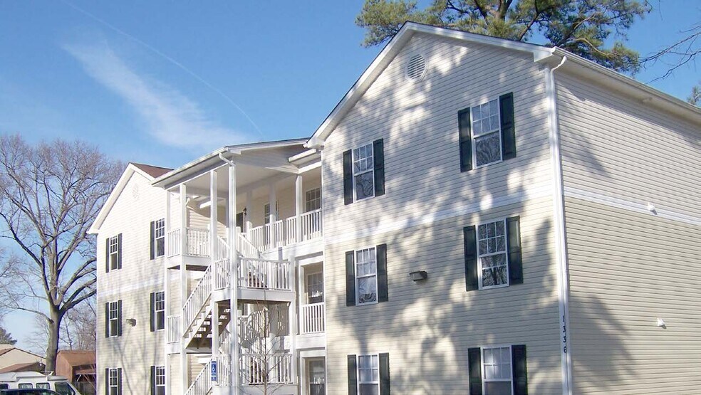 1336 Picadilly St, Norfolk, VA à vendre - Photo du bâtiment - Image 1 de 4