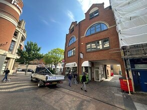 14-18 Fife Rd, Kingston Upon Thames à louer Photo du bâtiment- Image 1 de 2