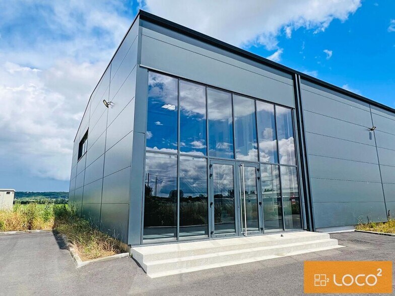 Industrial in Ondes for lease - Building Photo - Image 2 of 5