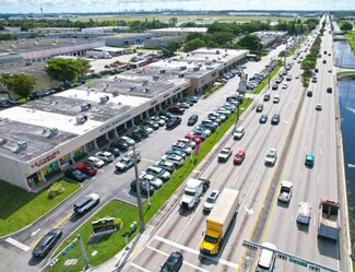 Plus de détails pour 15905-16095 NW 57th Ave, Miami Lakes, FL - Commerce de détail à louer