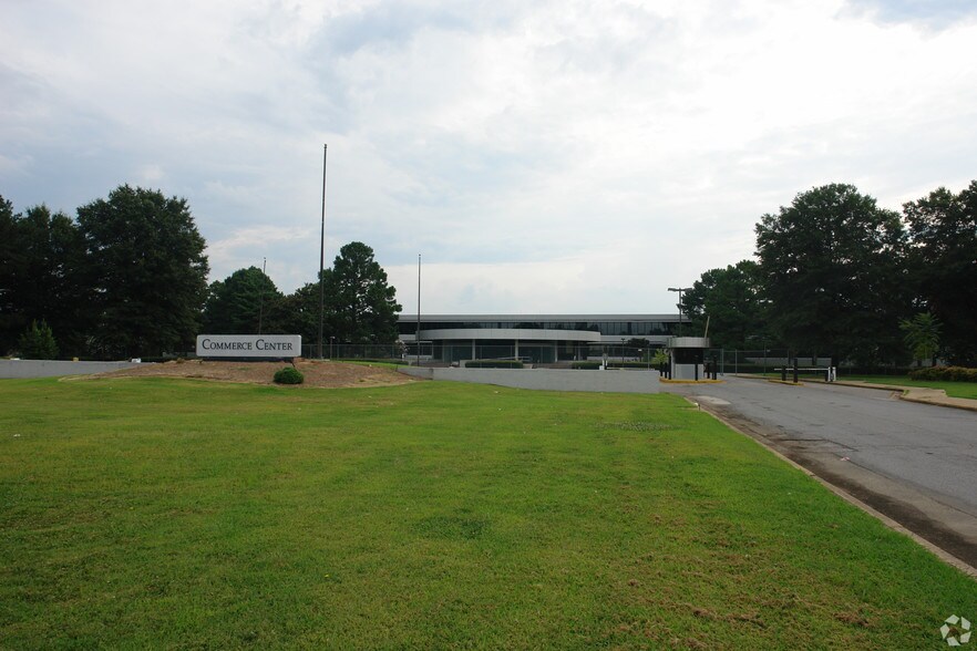 3796 Lamar Ave, Memphis, TN à vendre - Photo du bâtiment - Image 3 de 31