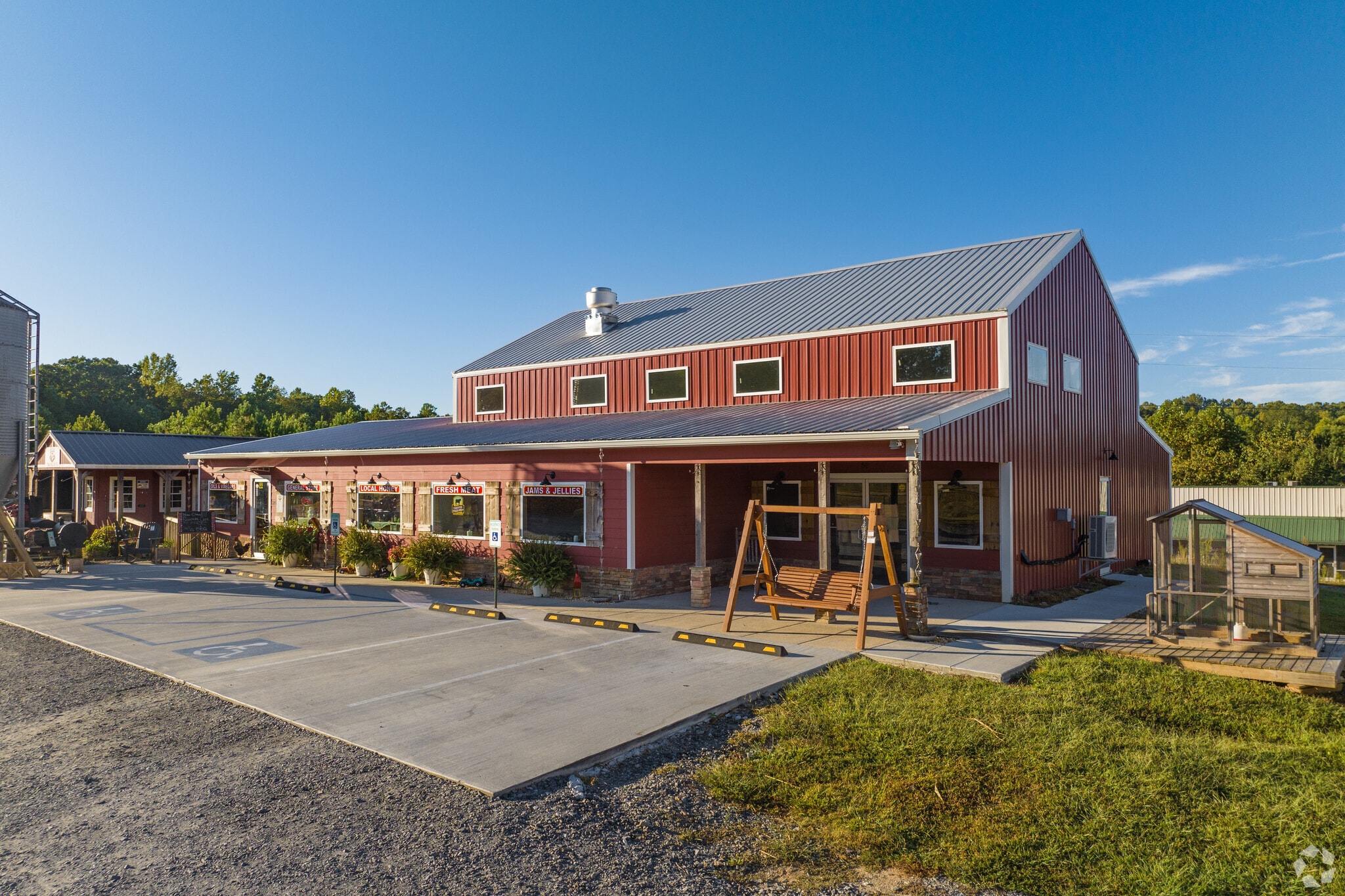 54 Roosters Way, Jasper, GA for sale Primary Photo- Image 1 of 21