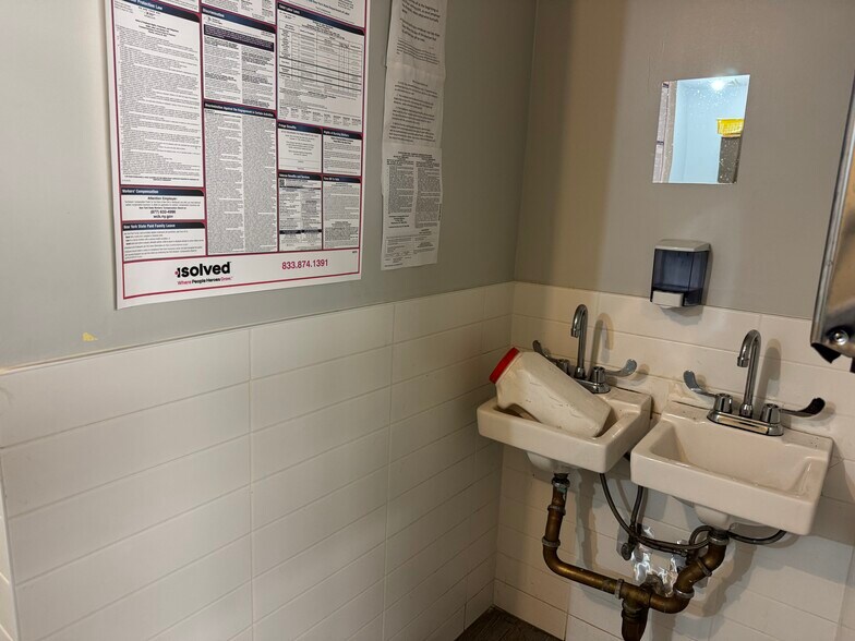 314 52nd St, Brooklyn, NY à louer - Photo intérieure - Image 3 de 17