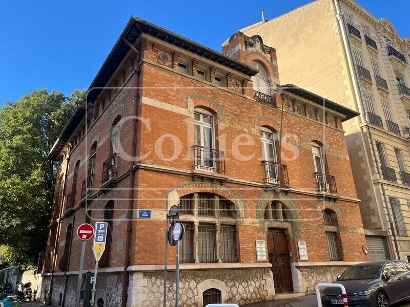 Office in Marseille for lease Building Photo- Image 1 of 10