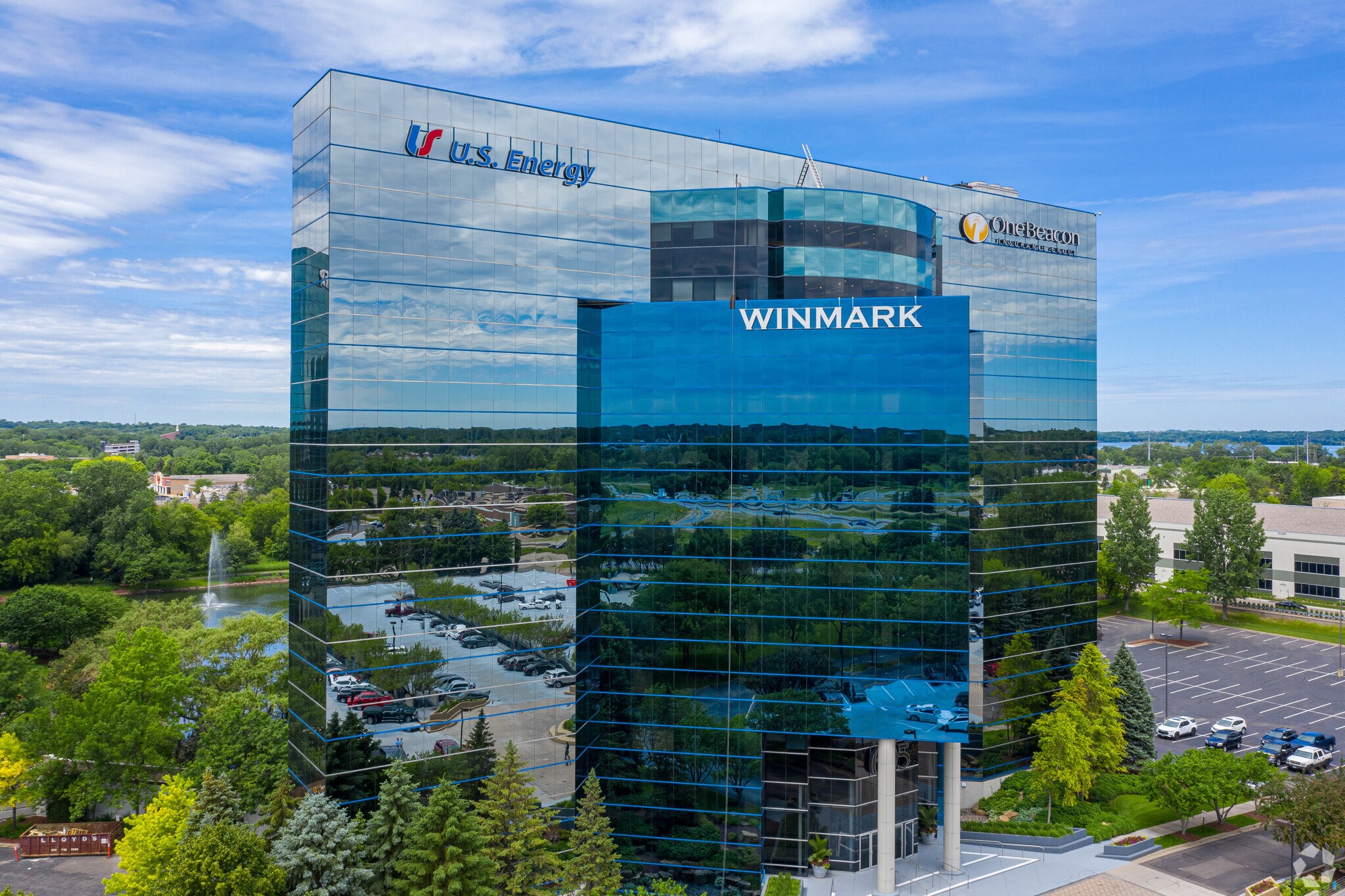 605 US-169, Plymouth, MN à louer Photo du bâtiment- Image 1 de 20