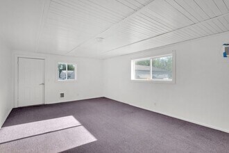 3904-3922 W 1st Ave, Eugene, OR for lease Building Photo- Image 1 of 15