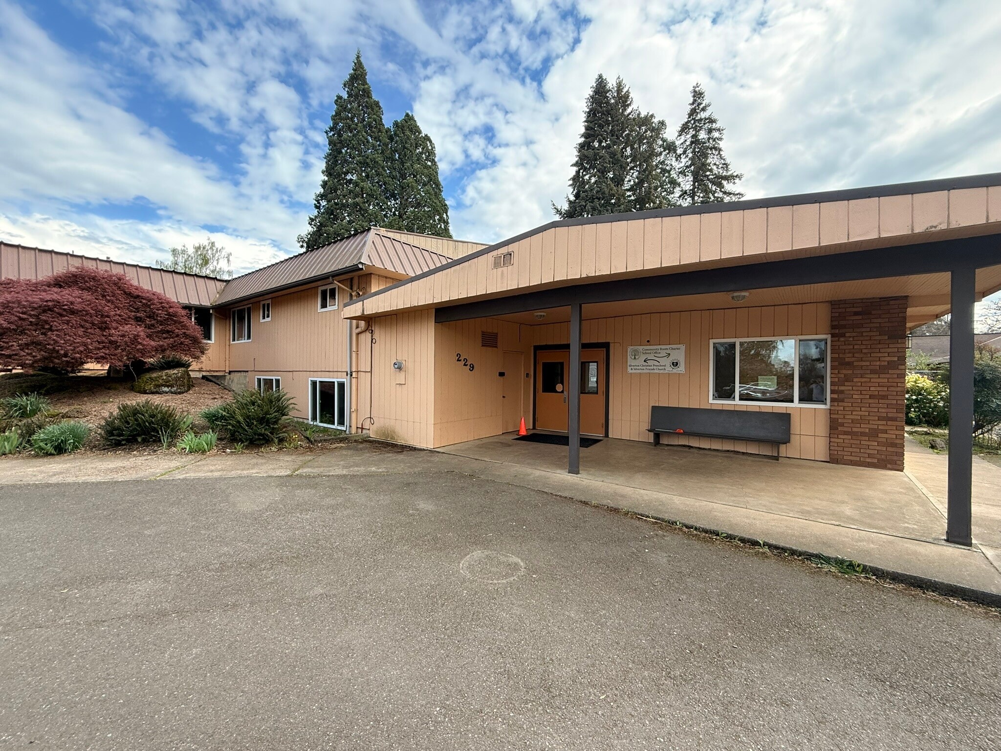 229 Eureka Ave, Silverton, OR for sale Primary Photo- Image 1 of 4