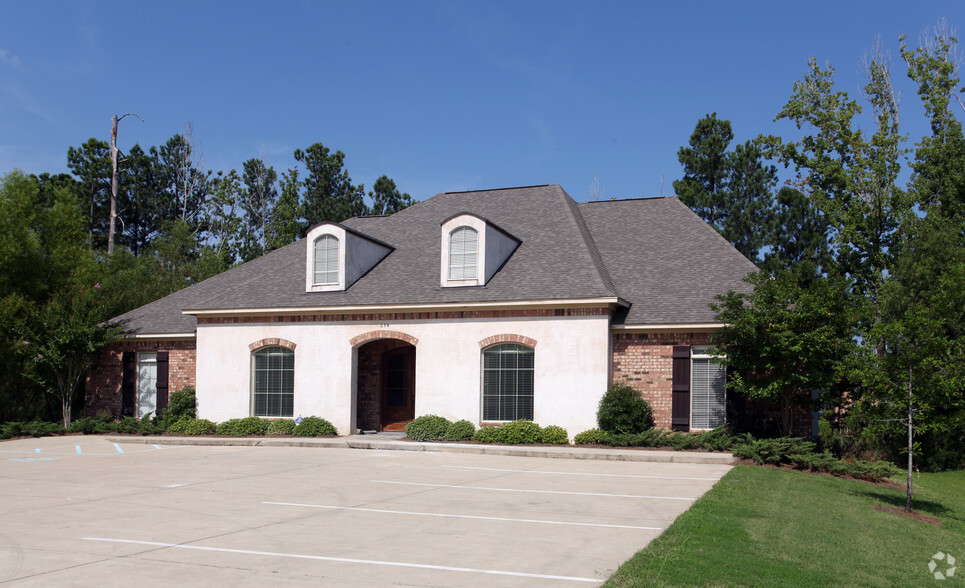 239 Katherine Dr, Flowood, MS for lease - Building Photo - Image 1 of 14