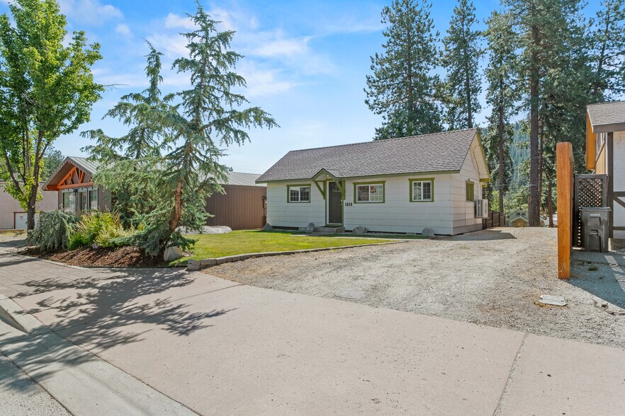 1313 Front St, Leavenworth, WA à vendre - Photo du bâtiment - Image 3 de 27