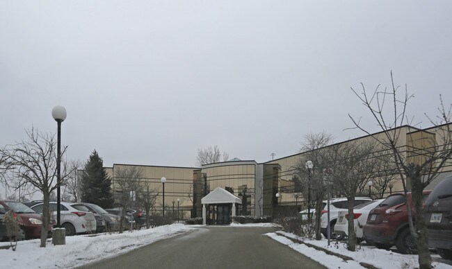 Plus de détails pour 575 Riverbend Dr, Kitchener, ON - Bureau à vendre