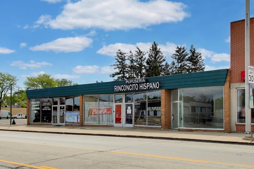 1667-1675 Oakton St, Des Plaines, IL for sale - Building Photo - Image 2 of 16