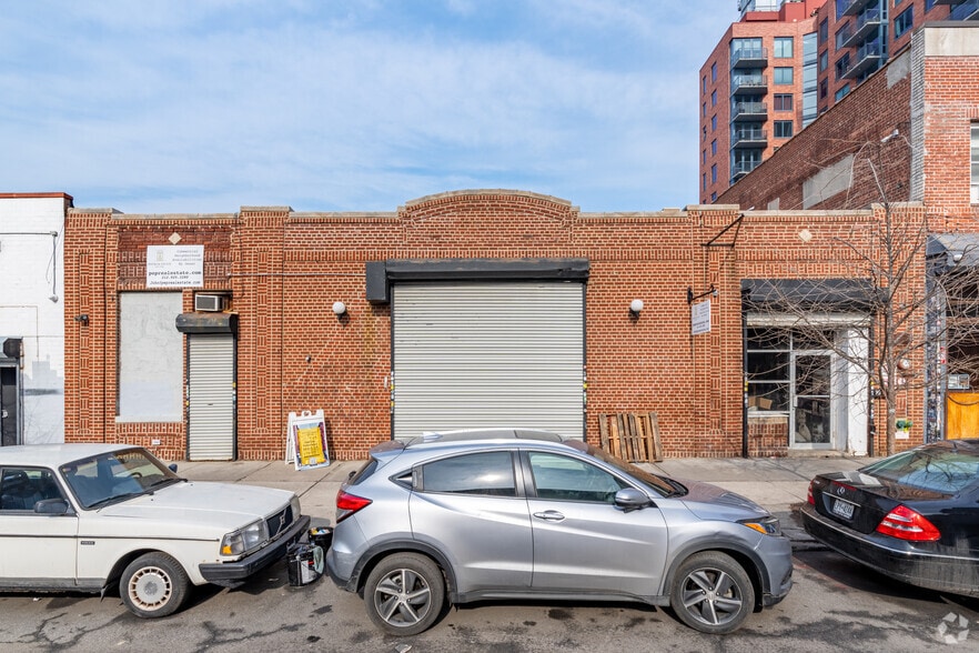 327 Douglass St, Brooklyn, NY à louer - Photo du bâtiment - Image 3 de 17