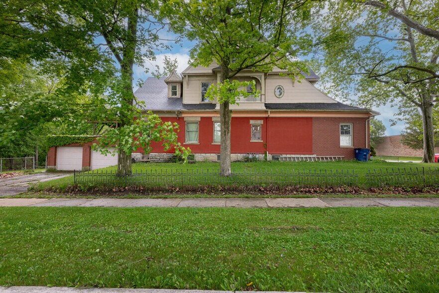 134 N Front St, Saint Marys, OH à vendre - Photo du bâtiment - Image 3 de 7