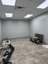 110 Spacegate Dr NW, Huntsville, AL à louer Photo intérieure- Image 2 de 8