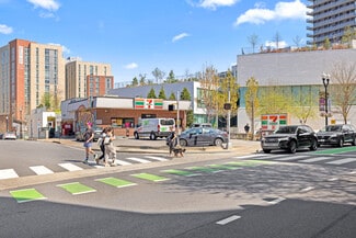 Plus de détails pour 1625 Wilson Blvd, Arlington, VA - Commerce de détail à vendre