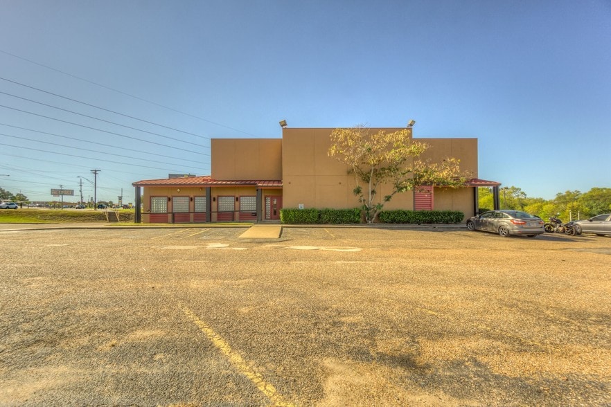 401 N Spur 63, Longview, TX for sale - Building Photo - Image 3 of 23