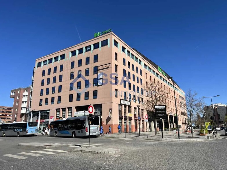 Office in Évry-Courcouronnes for lease - Building Photo - Image 1 of 10