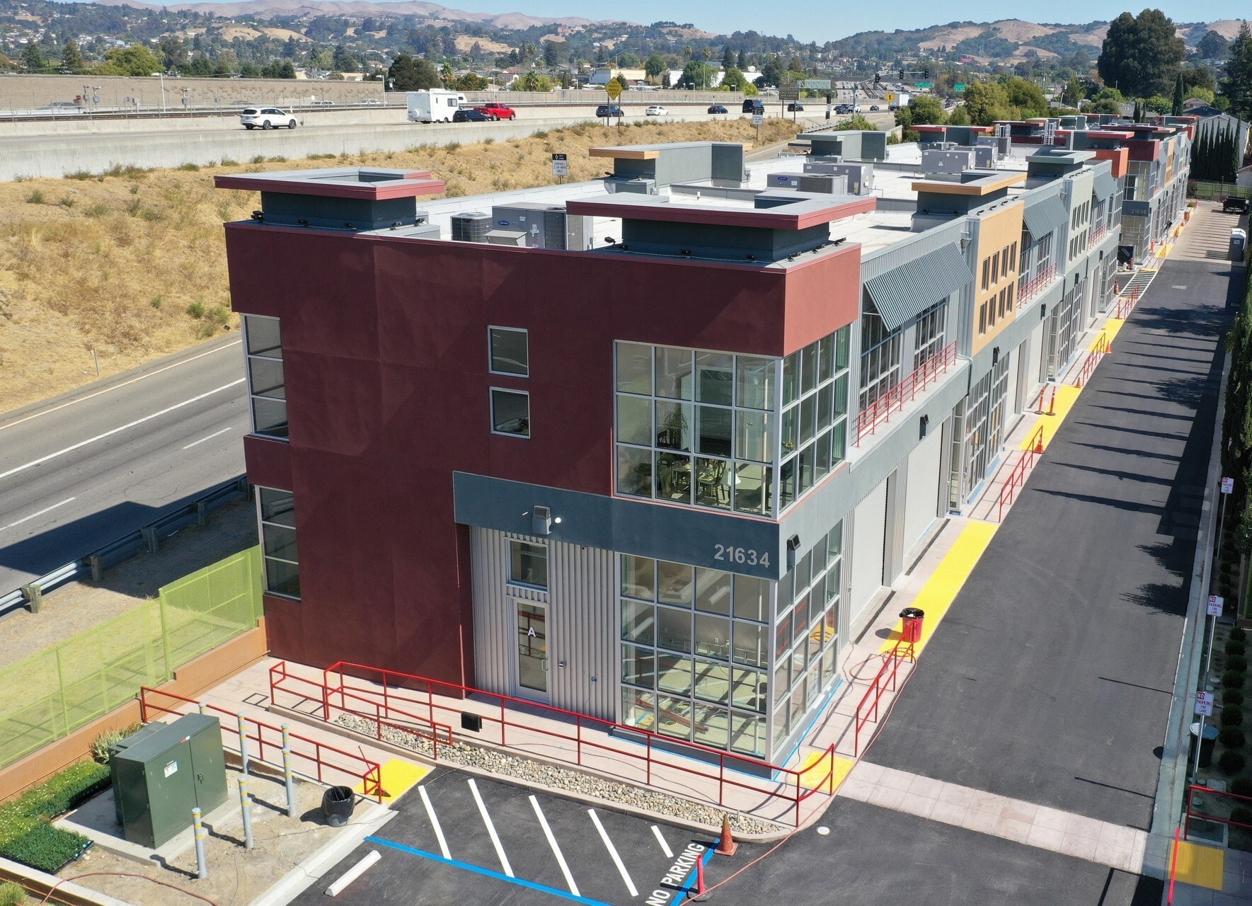 21636 Redwood Rd, Castro Valley, CA for lease Primary Photo- Image 1 of 11