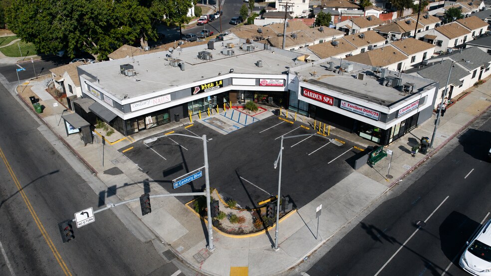 2157-2165 W Century Blvd, Los Angeles, CA à louer - Photo du bâtiment - Image 3 de 6