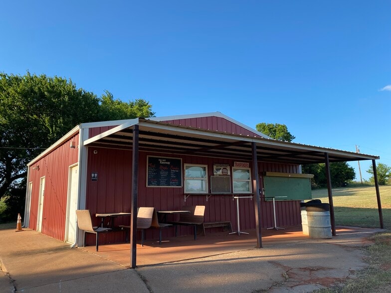 343250 1000 Rd, Meeker, OK à vendre - Photo du bâtiment - Image 3 de 27