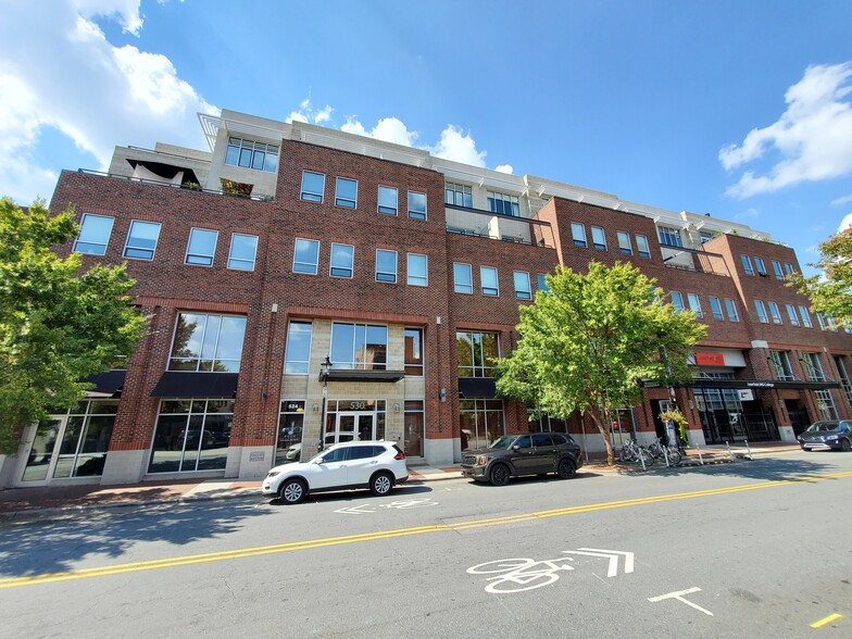 530 N Trade St, Winston-Salem, NC for lease - Building Photo - Image 1 of 7