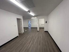 670 W Arapaho Rd, Richardson, TX for lease Building Photo- Image 2 of 5