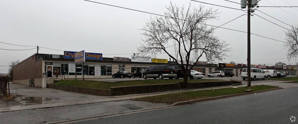 124-138 Cartwright Ave, Toronto, ON for lease - Building Photo - Image 2 of 3