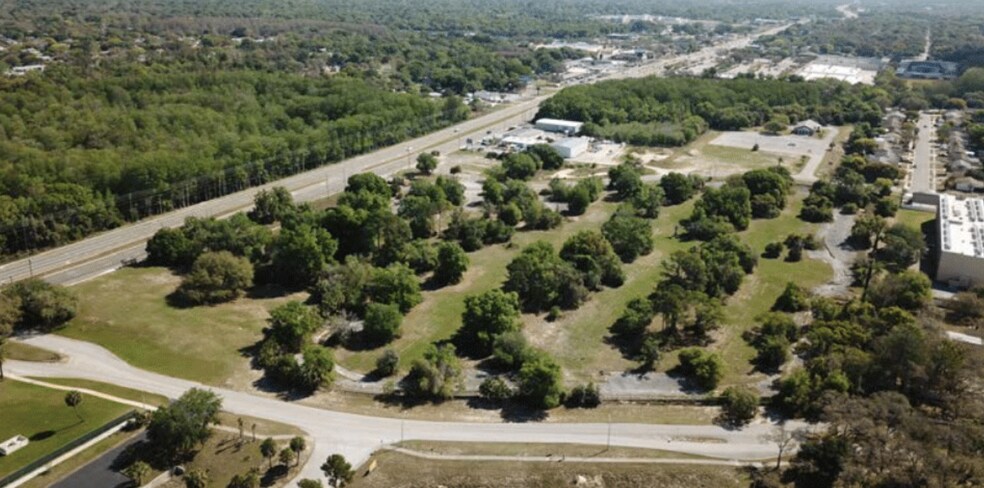 11919 Nature Trl, Port Richey, FL à vendre - Photo du bâtiment - Image 2 de 5