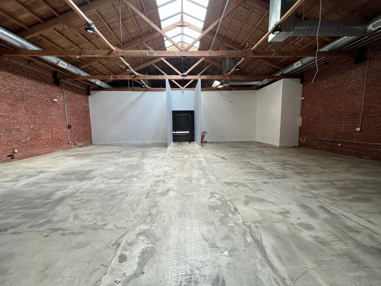 1228 S Flower St, Los Angeles, CA for lease - Interior Photo - Image 2 of 21