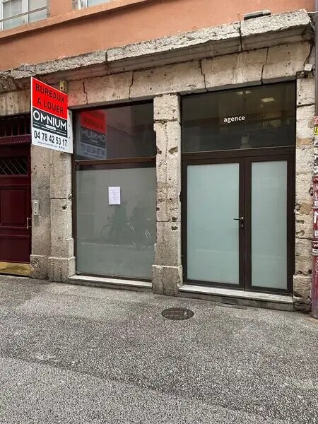 Office in Lyon for lease Building Photo- Image 1 of 9