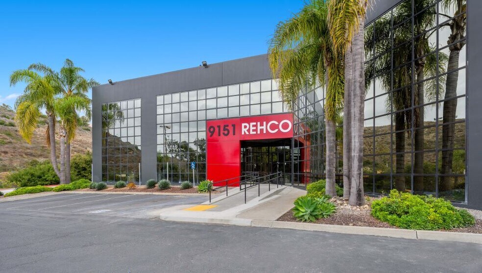 9151 Rehco Rd, San Diego, CA à vendre - Photo du bâtiment - Image 2 de 11